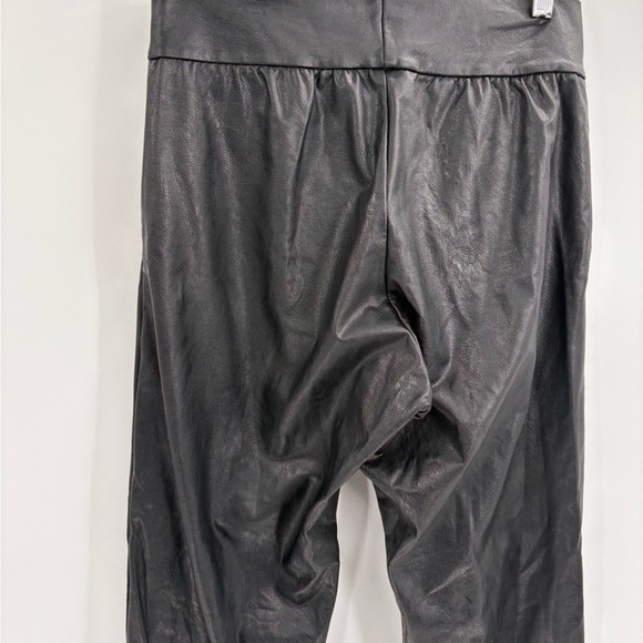Commando Black Faux Leather Jogger Pants Relaxed Fit Stretch Taper Leg small - Picture 7 of 14